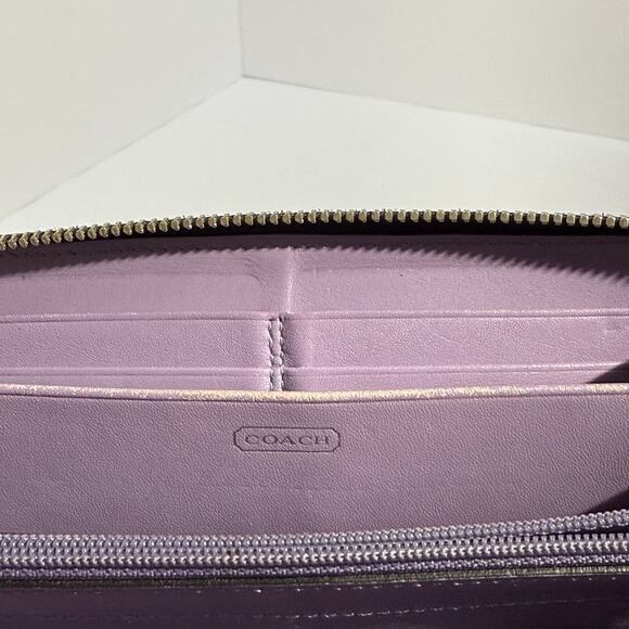 Coach Zip Around Black Pebbled Leather Wallet with Lilac Inside, VGC - Picture 7 of 10